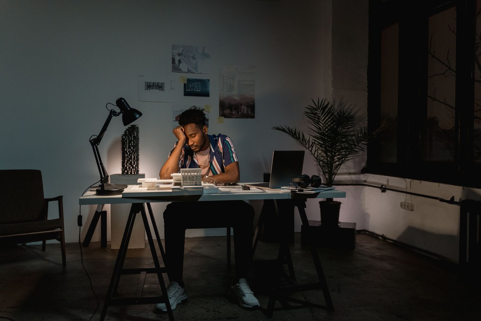 Sinais de burnout no trabalho e quando buscar ajuda